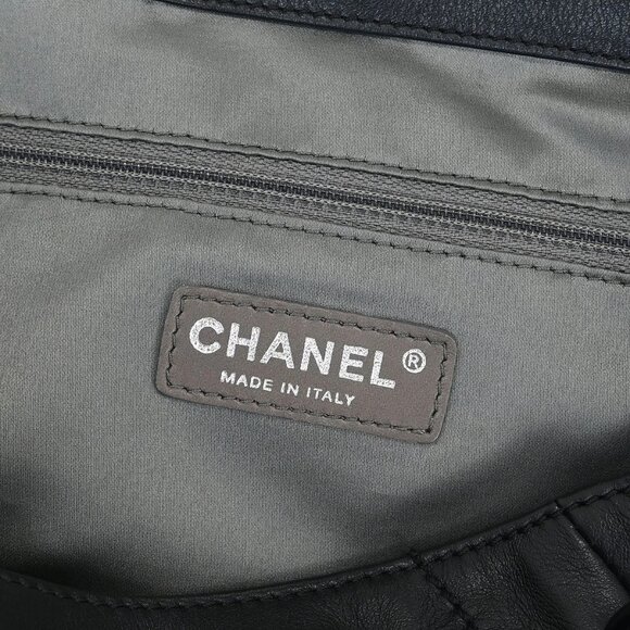 Chanel Black Calfskin Modern Chain Tote Bag 115777 - Picture 7 of 9